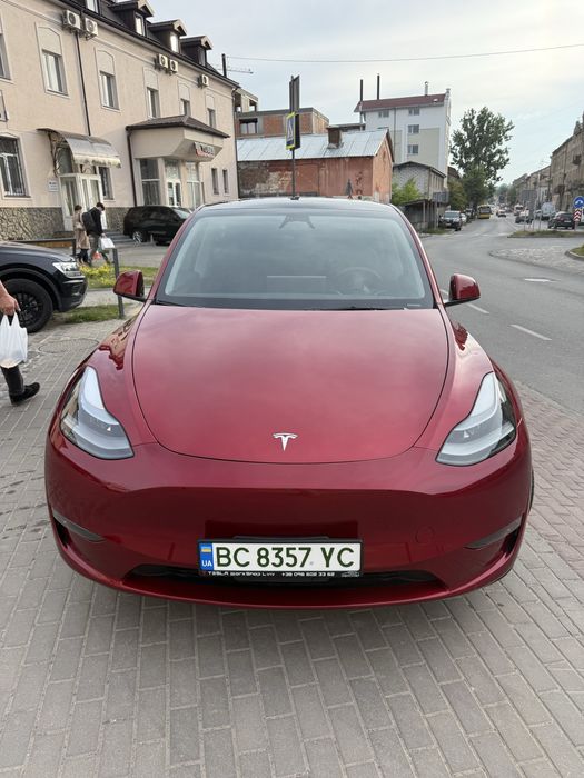 Tesla model Y Dual Motor