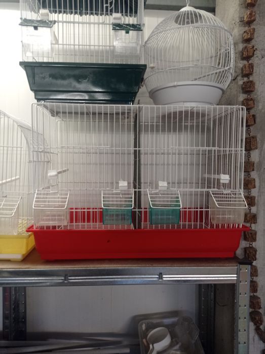 Varias gaiolas em bom estado