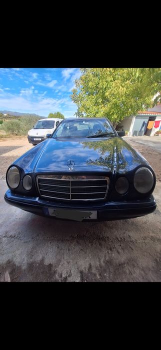 Mercedes-Benz 250