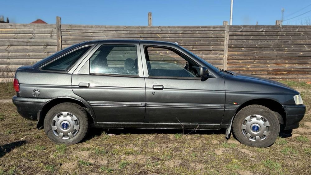 Ford escort 1.4 1992 року