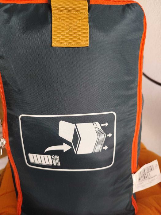 Edredão Quechua Sleepin'bed para campismo ou cama extra