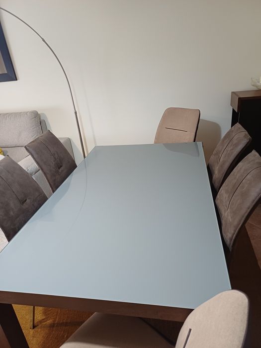 Mesa de Jantar com 6 cadeiras