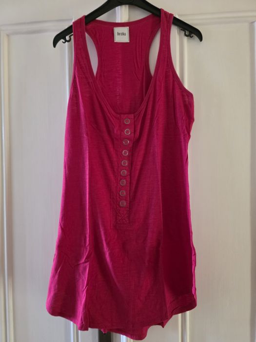 Top manga cava rosa escuro