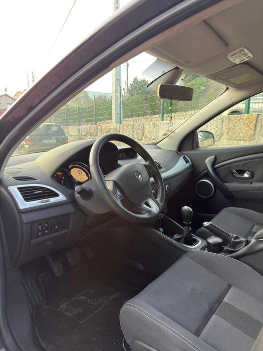 renault megane 1.5 dci — photo 5