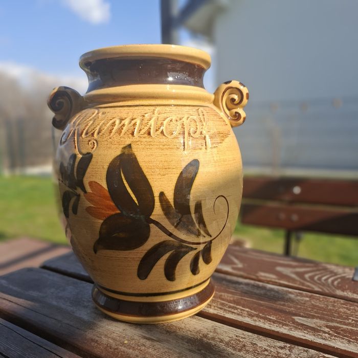 Rustykalny Dzban Ceramiczny – Dekoracja do Ogrodu i Domu