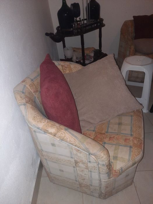 2 sofás pessoa unica