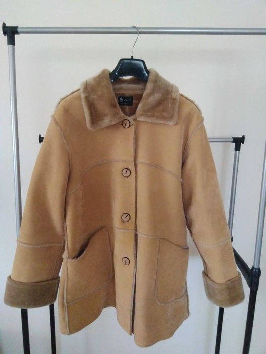 Sobretudo senhora XXL todo em pêlo no interior