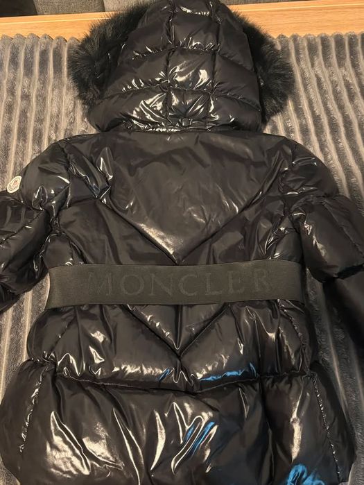 Kurtka zimowa Moncler z futrem s