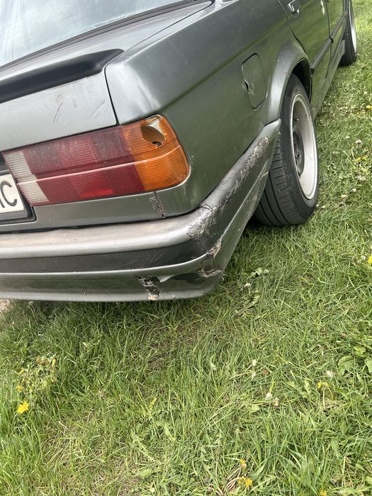 Бмв е30 1987року