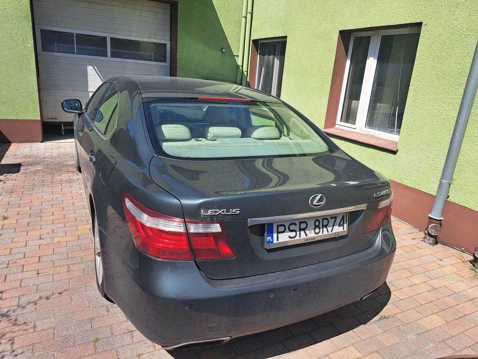 sprzedam lexus ls460