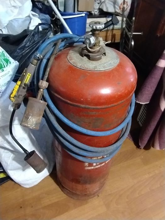 Продам газовый балон