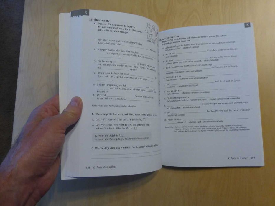Deutsch uben 17. Adjektive. Susanne Geiger