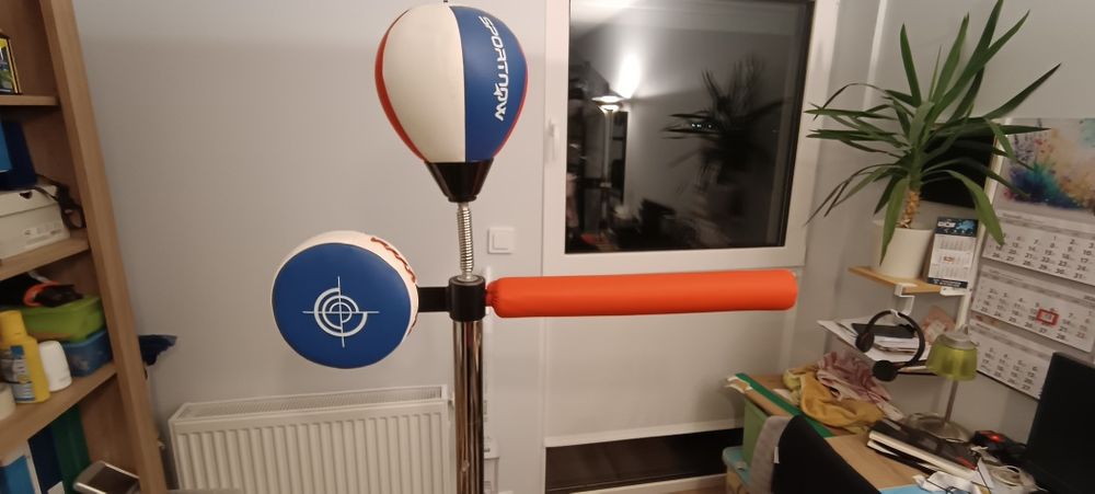 Stojak do boksu i sportów walki