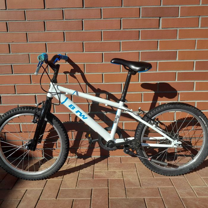 Rower dla chlopca  firmy b twin rozmiar kol 20 cali
