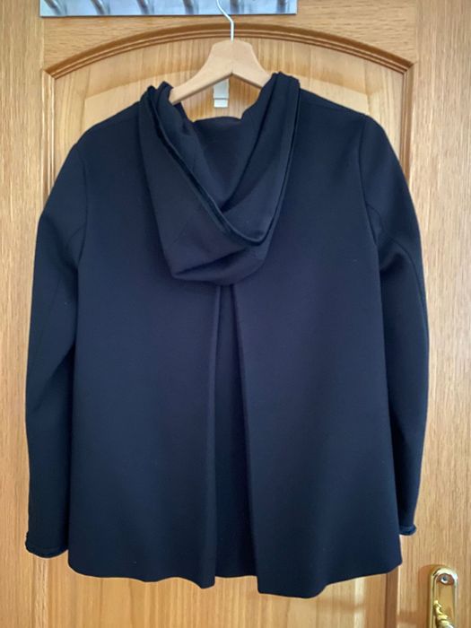 Casaco Zara Preto com Capuz – Tamanho S