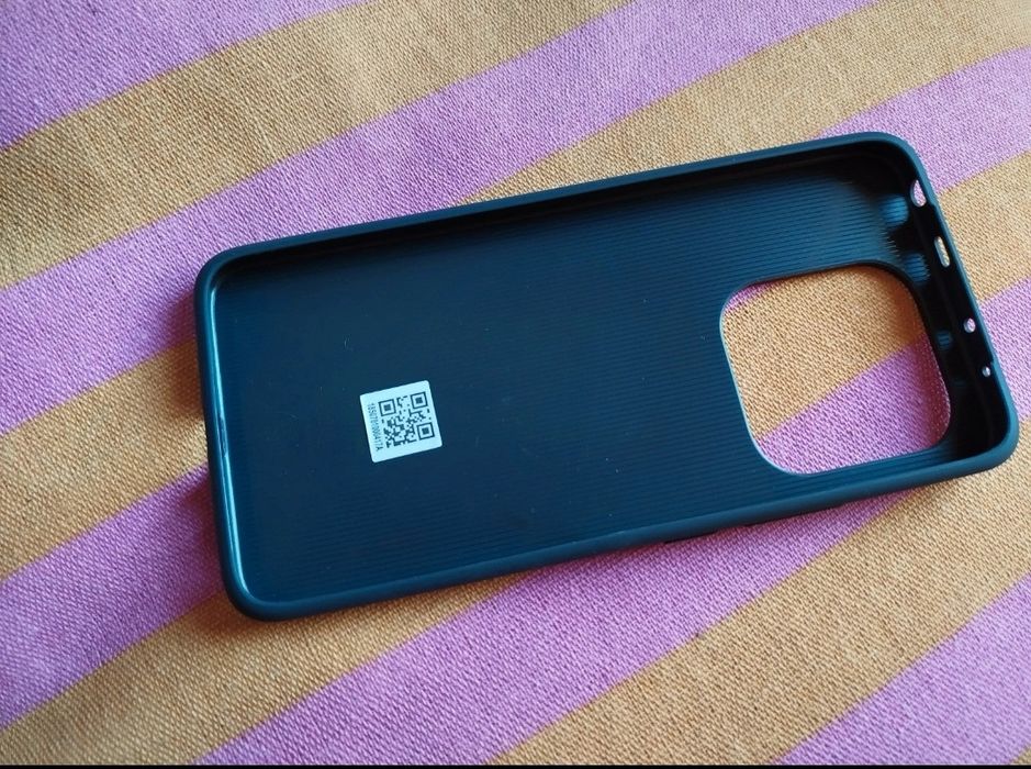 Oryginalne Czarne silikonowe matowe etui Xiaomi Redmi Note 14