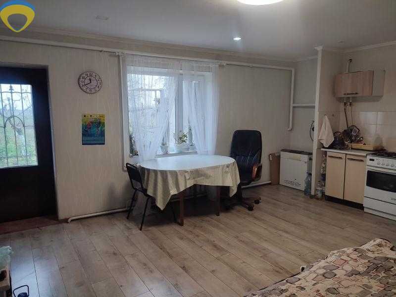 Продам дом з ремонтом та всіма зручностями! р9