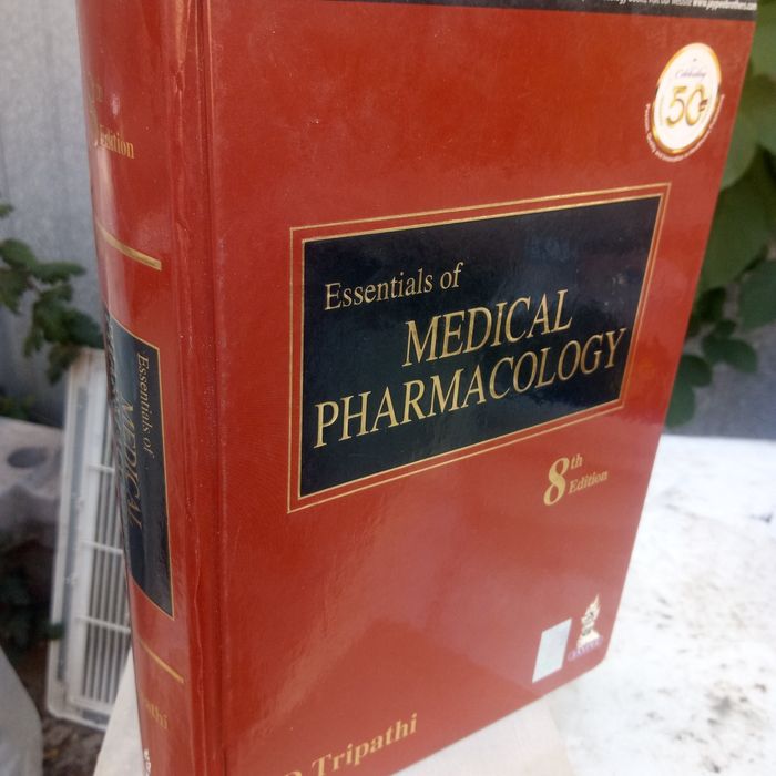 Медицинская Фармакология 8е издание  мовою оригіналу