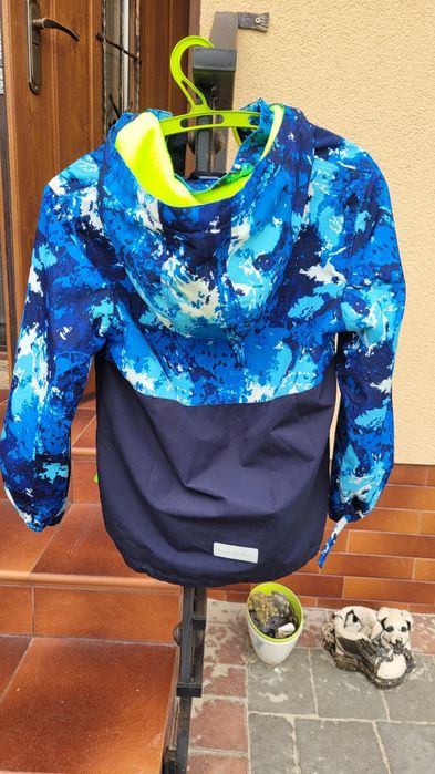 Куртка демисезонна р. 140