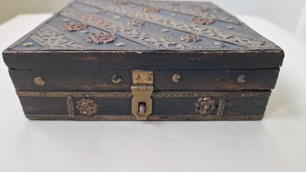 Caixa de Madeira decorativa