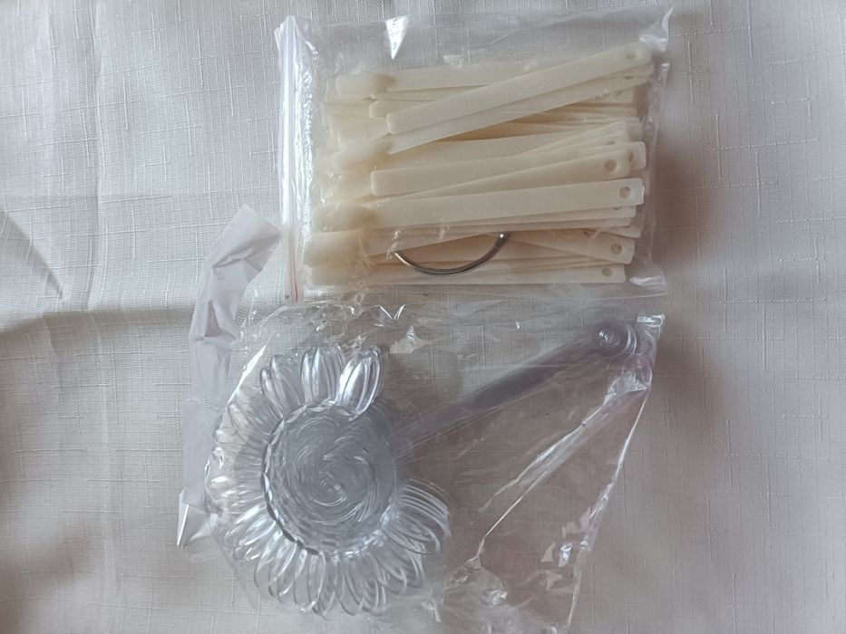 Zestaw do manicure i akcesoria