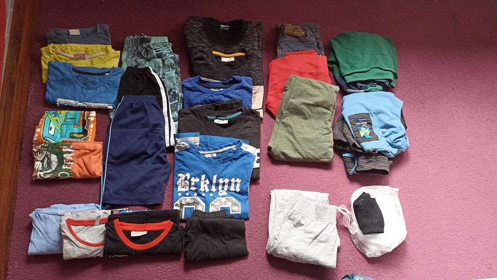 zestaw ubrań chłopięcych od 128 wzwyż