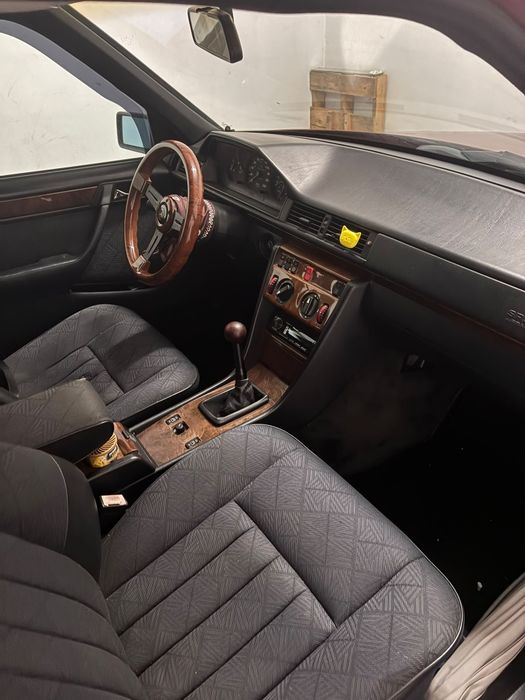 Vendo mercedes s124 om605 van