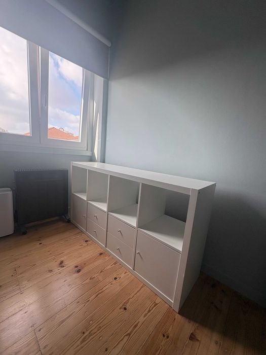 Estante IKEA branca