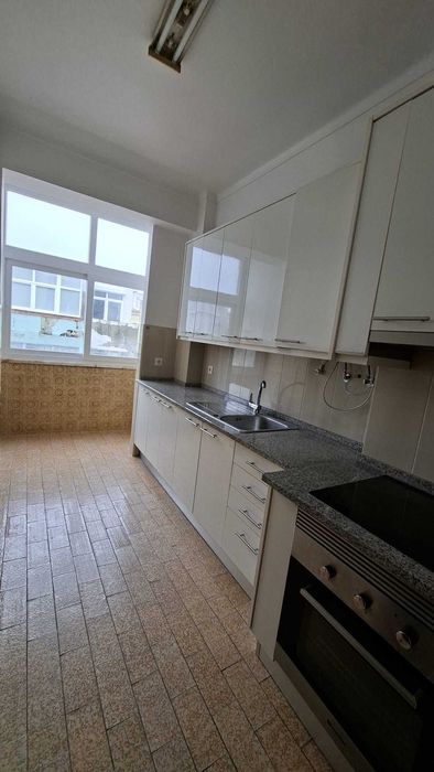 Apartamento T2 Rio de Mouro Velho Alugar