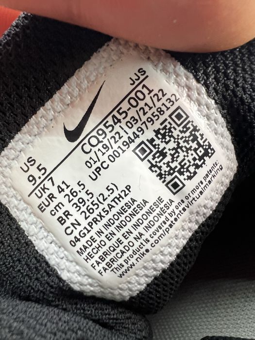 Кросівки   Жіночі 41р. Nike Legend Essential 2