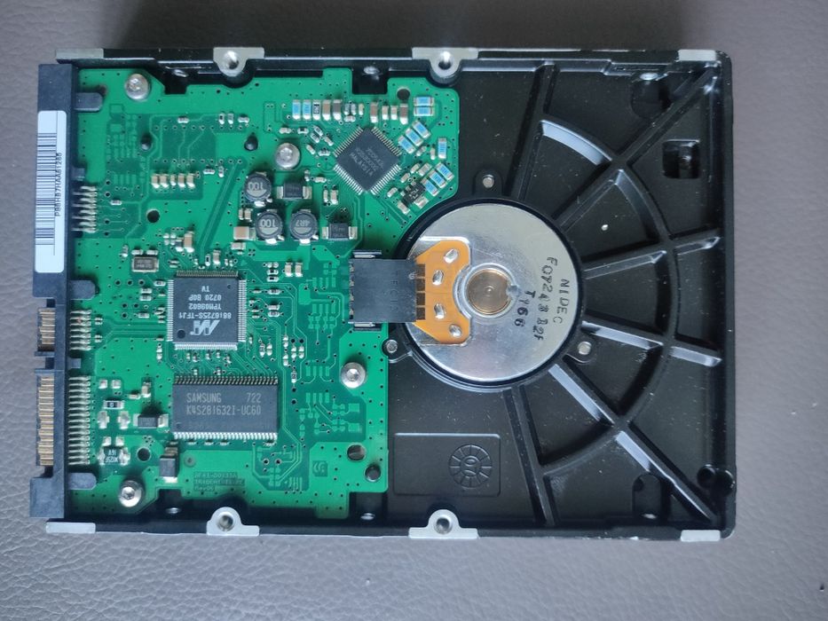 Жесткий диск Samsung HD403LJ (400 ГБ)