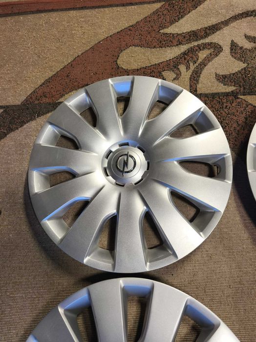 Opel OE kołpaki 16" komplet