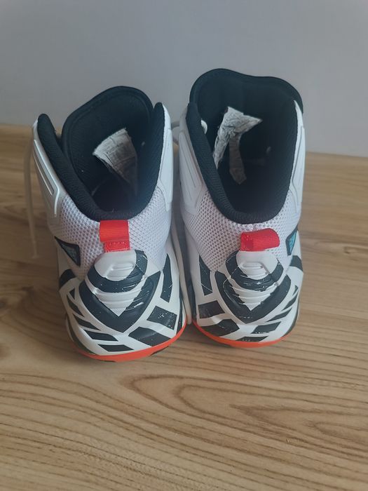 Buty koszykarskie Decathlon białe kolorowe rozmiar 43