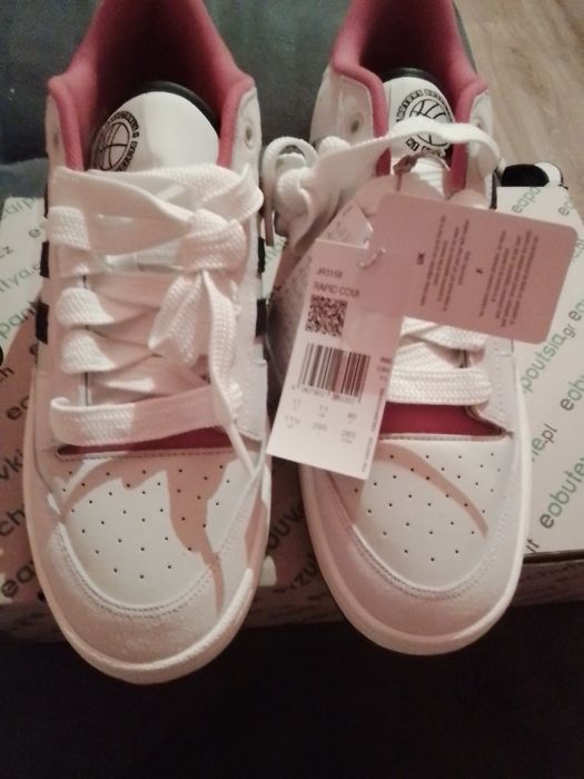 Obuwie ze skóry firmy Adidas rozmiar 45