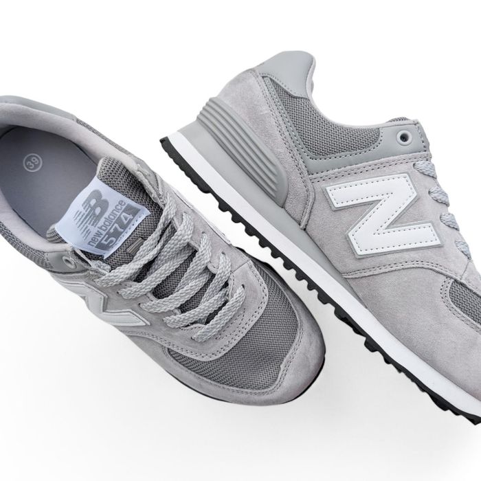 Жіночі кросівки New Balance 574 сірі