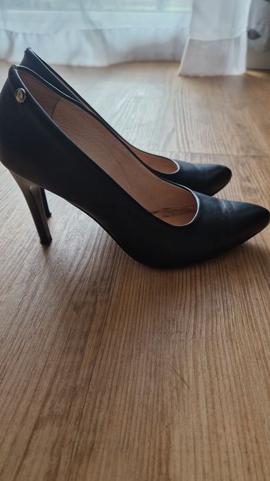 Skórzane granatowe buty na obcasie szpilki Zbych 36