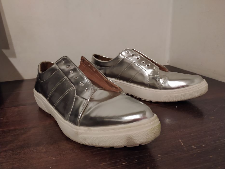 Srebrne buty damskie