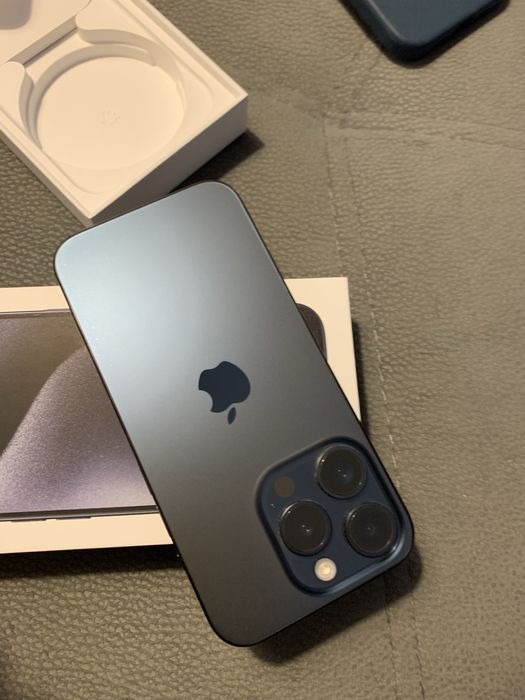 Iphone 15 pro 256GB azul