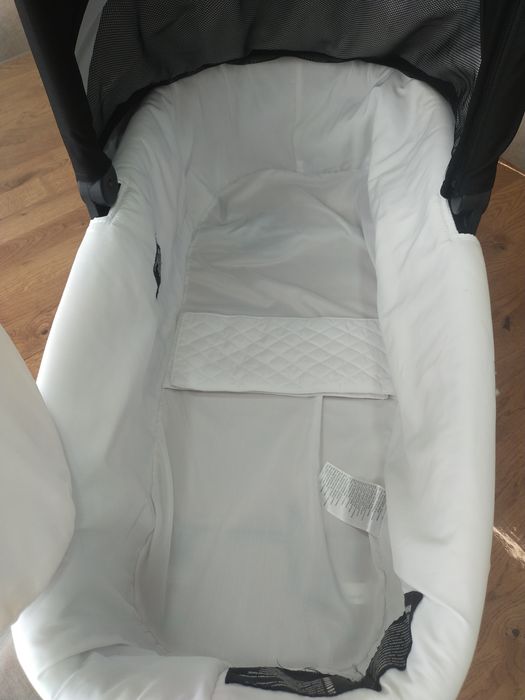 Продам люльку Britax Romer + адаптери ( підходить до b-agile)