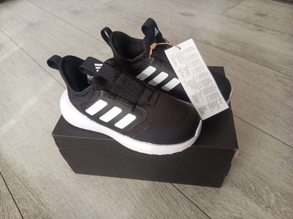 Nowe buty dla dzieci roz 26