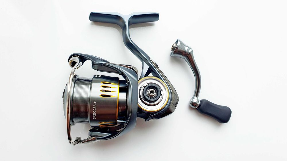 Котушка Daiwa 24 AIRITY ST SF2000SS-P