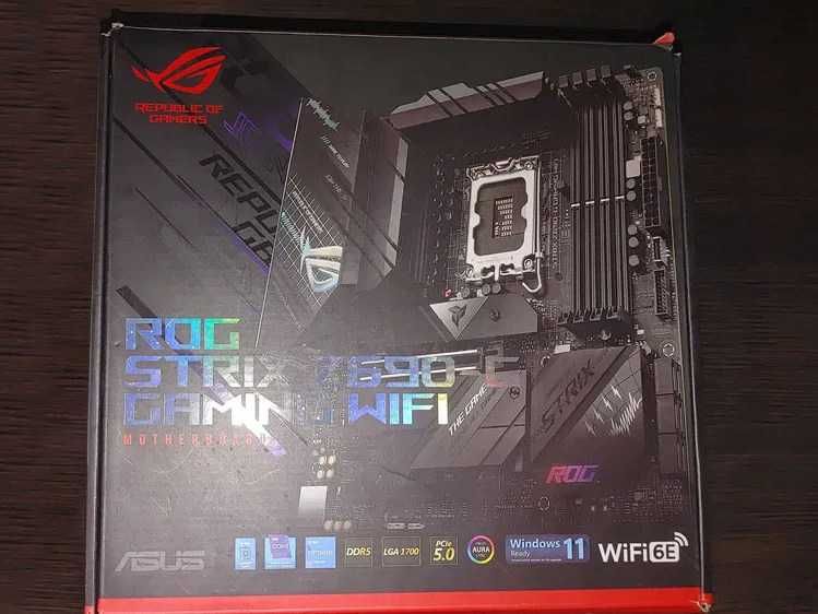 Ігрова материнська плата ASUS ROG STRIX Z690-G GAMING WIFI Micro ATX