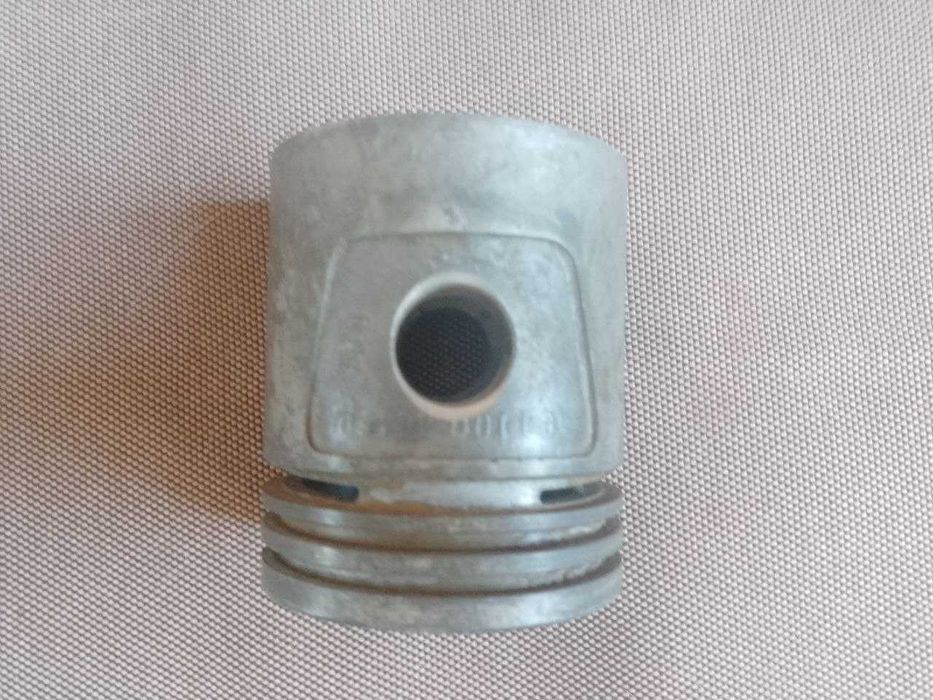 Поршень диаметр 69,2, высота 80мм