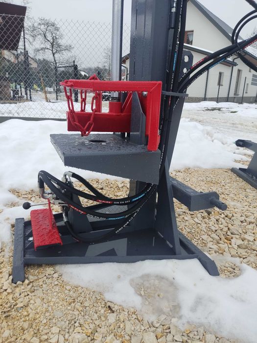 Łuparka hydrauliczna 20t pionowa do drewna