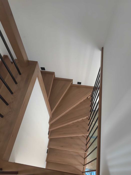 Schody drewniane na beton