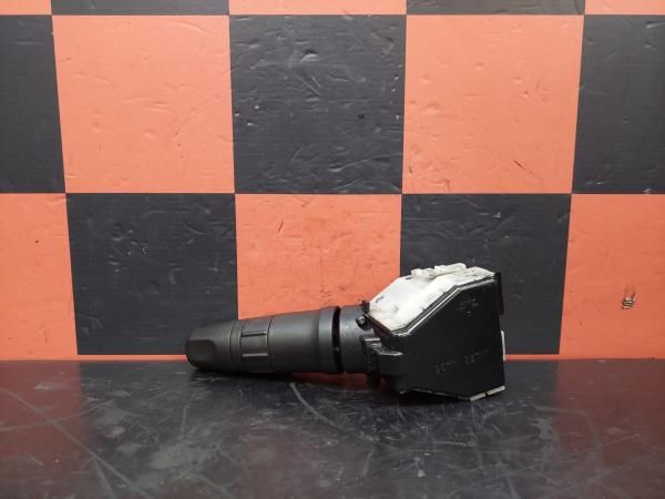 Botão / interruptor de luzes NISSAN Cabstar Chassis (F24M, F24W)