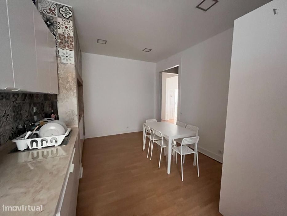 Quarto - localizado em Baixa Lisbon