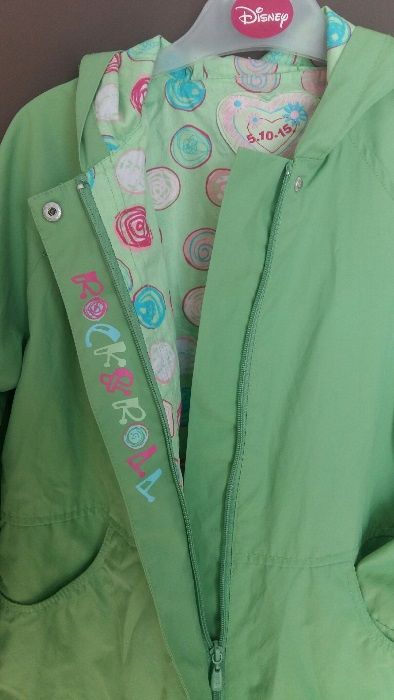 Super płaszczyk dla dziewczynki r.146