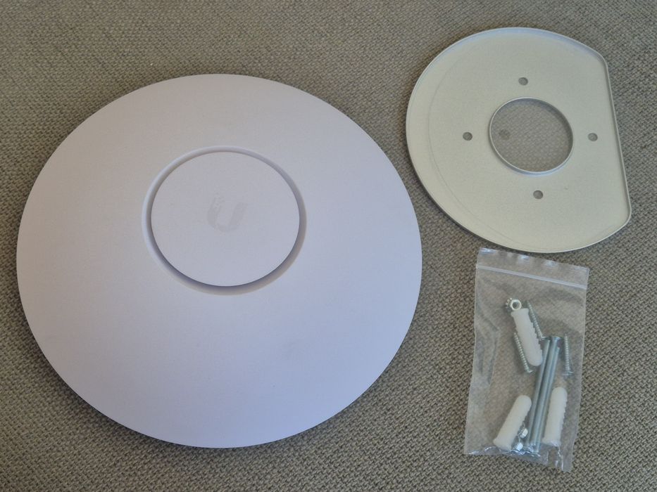 WiFi точки з дальнім радіусом Ubiquiti UniFi 6545A UAP-AC-LR 2/5 ГГц.