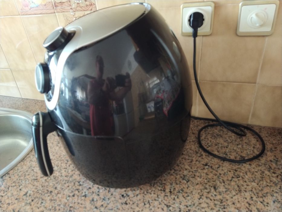 Fritadeira assadeira panela Air Fryer Tristar de 5,2 litros  casa